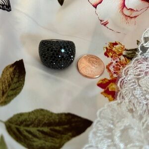 Elegant Sparkle! Black Spinel Silver Dome Ring